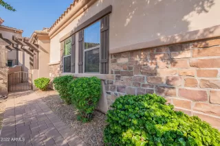 Photo #2: 6454801 Listing