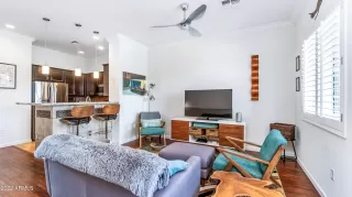 Photo #2: 6455224 Listing