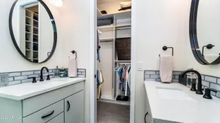 Photo #5: 6455224 Listing