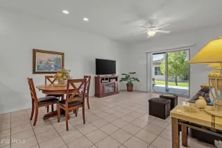 Photo #5: 6455360 Listing