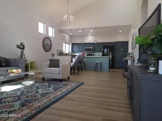 Photo #2: 6455558 Listing