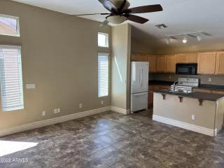 Photo #4: 6455796 Listing 