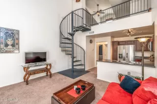 Photo #5: 6455964 Listing