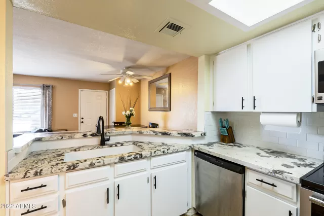 MLS: 6455971 Condo For Sale