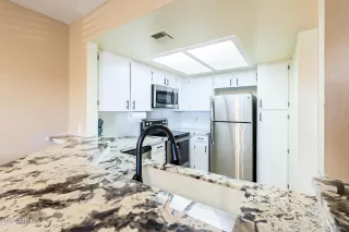 Photo #2: 6455971 Listing 