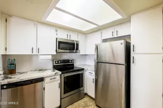 Photo #3: 6455971 Listing 