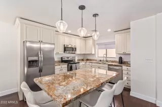 Photo #1: 6456016 Listing 