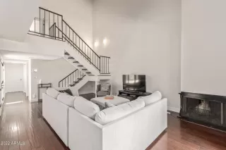 Photo #6: 6456016 Listing 