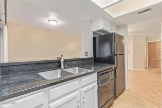 Photo #2: 6456706 Listing