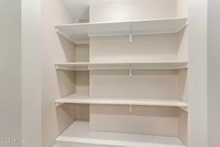 Photo #6: 6456706 Listing