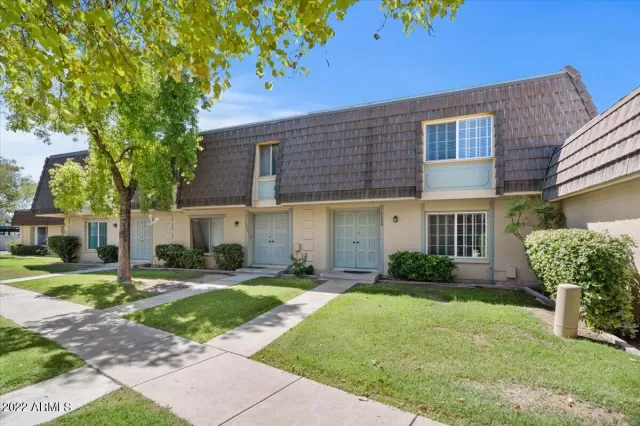 MLS: 6456853 Condo For Sale