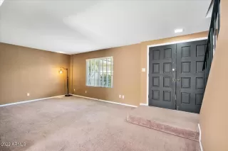 Photo #4: 6456853 Listing