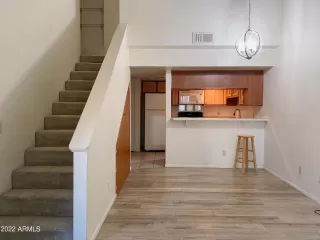 Photo #4: 6457685 Listing 