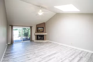 Photo #5: 6457728 Listing 