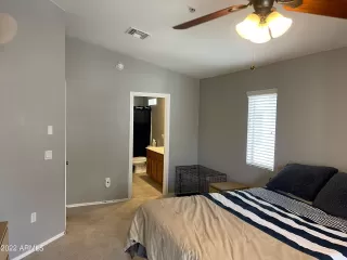 Photo #4: 6458138 Listing