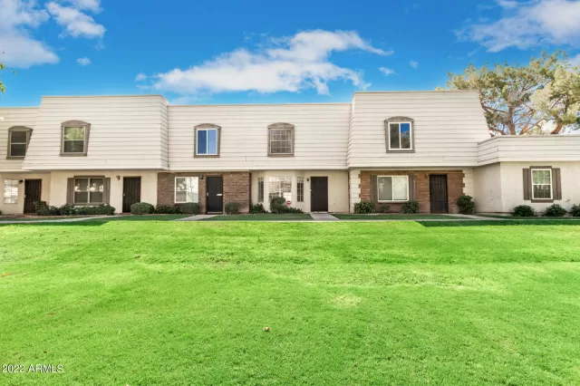 MLS: 6458454 Condo For Sale