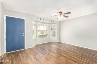 Photo #4: 6458454 Listing