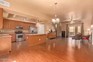 Photo #5: 6458535 Listing 