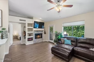 Photo #5: 6458539 Listing 