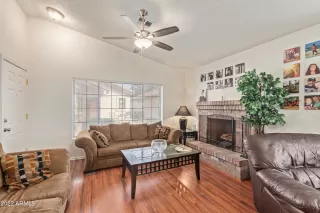 Photo #3: 6458838 Listing