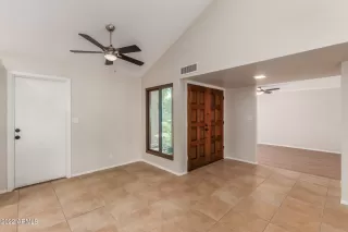 Photo #4: 6459041 Listing