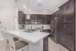 Photo #6: 6459091 Listing 