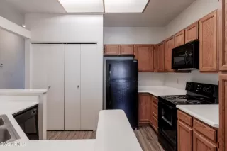 Photo #4: 6459131 Listing