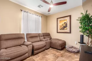 Photo #3: 6459187 Listing 