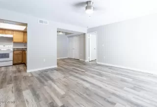 Photo #2: 6459338 Listing 