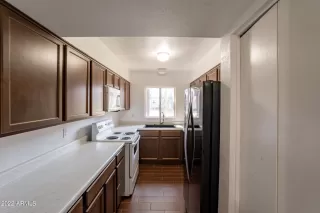 Photo #3: 6459462 Listing