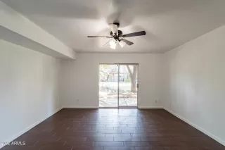 Photo #4: 6459462 Listing