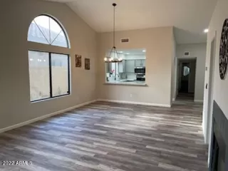 Photo #5: 6459485 Listing