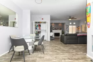 Photo #5: 6459721 Listing