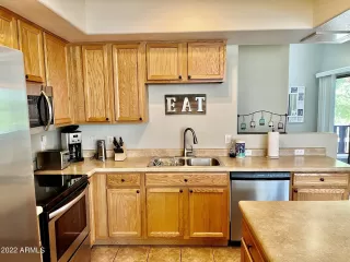 Photo #4: 6459725 Listing