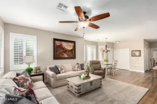 Photo #5: 6459748 Listing 