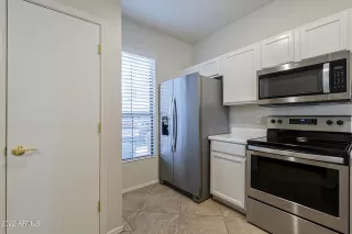 Photo #3: 6460291 Listing 