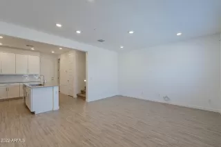 Photo #6: 6460657 Listing 