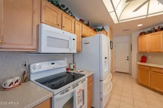 Photo #5: 6460668 Listing 