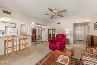 Photo #6: 6460745 Listing 