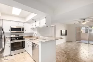 Photo #3: 6460830 Listing 