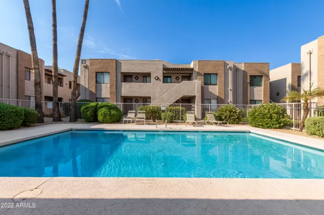 MLS: 6460887 Condo For Sale