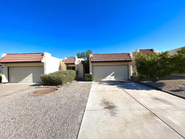 MLS: 6461039 Condo For Sale