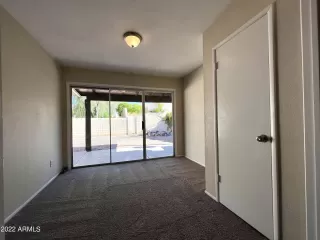 Photo #4: 6461039 Listing 