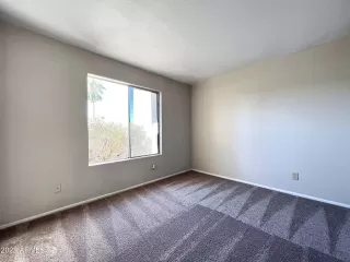 Photo #5: 6461039 Listing 