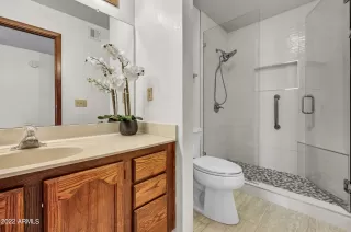 Photo #5: 6461514 Listing 