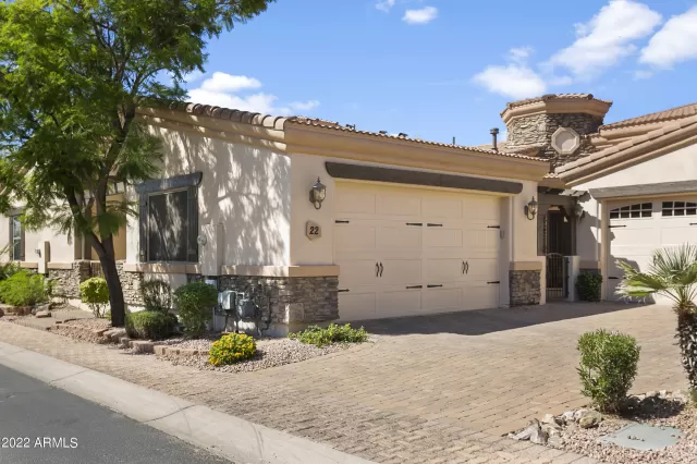 MLS: 6461581 Condo For Sale