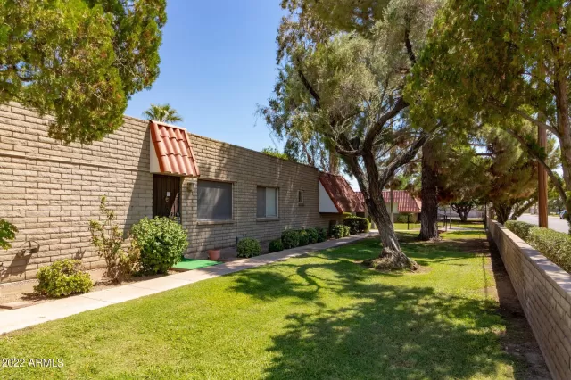 MLS: 6461671 Condo For Sale