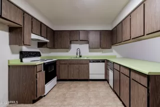 Photo #5: 6461671 Listing 