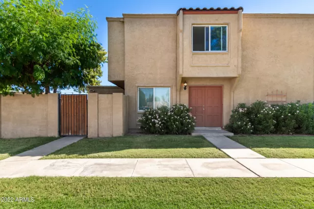 MLS: 6462262 Condo For Sale