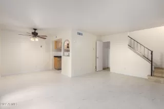 Photo #4: 6462262 Listing